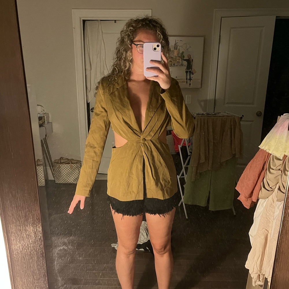 Cutout jacket